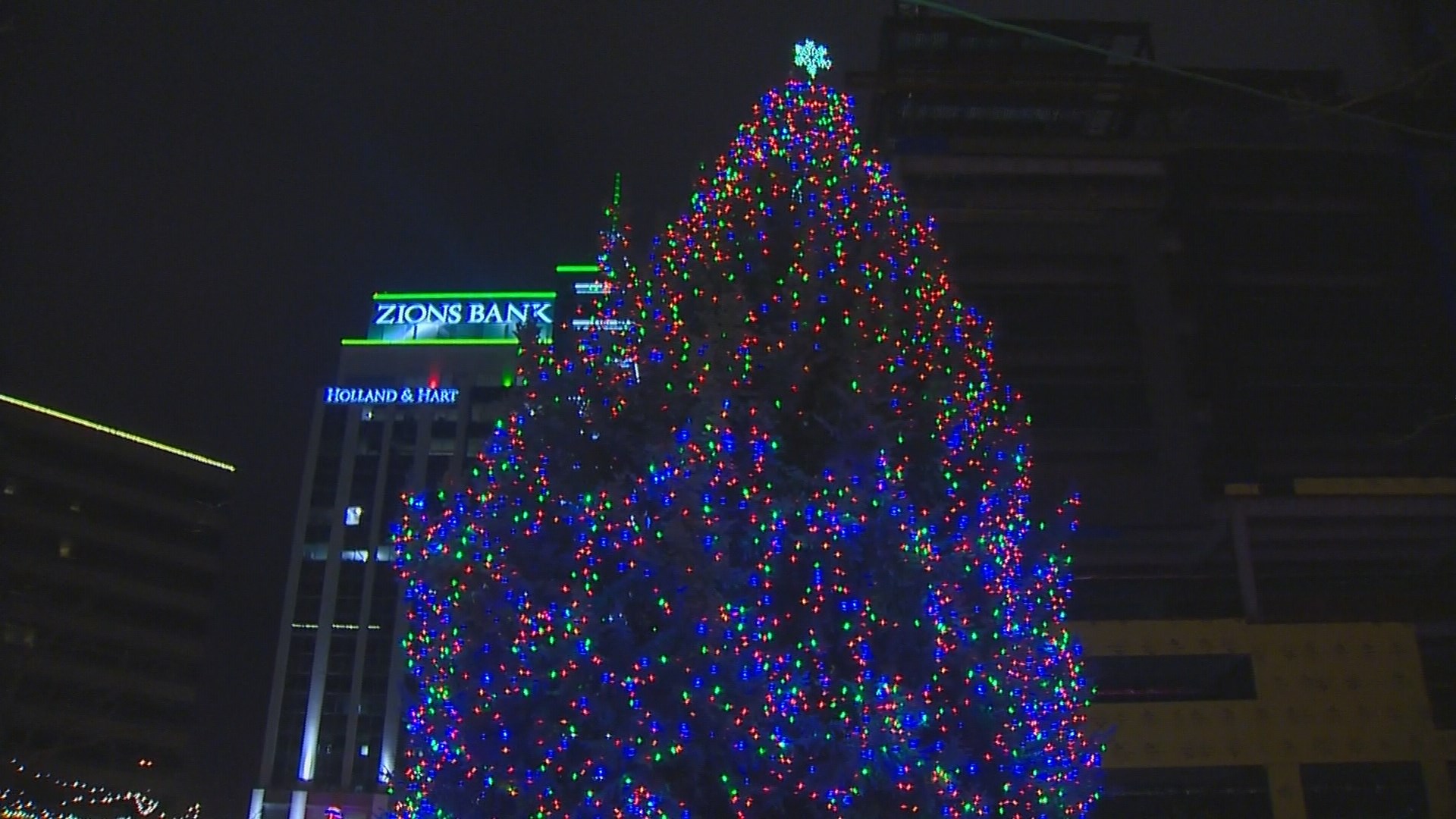Downtown Boise tree lighting kicks off holiday season