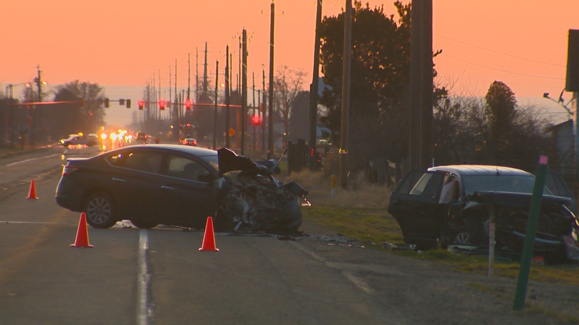 Injury crash on Chinden